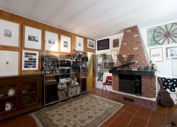 Soggiorno - Villa Via Delle Rose, Borgo Lagogemolo
 
55, Cassano delle Murge - foto 3