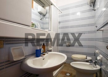 Bagno - Villa Via Delle Mimose, Borgo Lagogemolo
 
56, Cassano delle Murge - foto 14