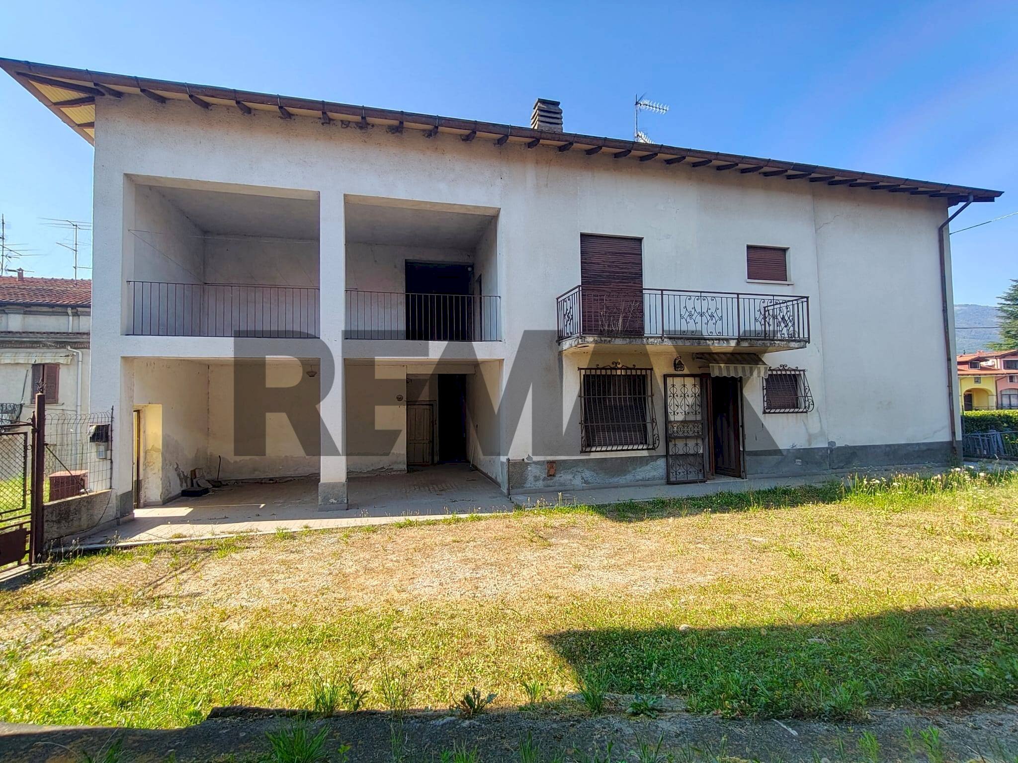 Casa all\'aperto - Independent house VIA GARIBALDI
 
5, Biandronno - photo 1
