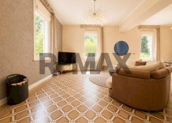 Soggiorno - Villa Viale Ippodromo
 
1, Varese - foto 9