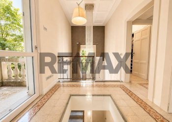 Ricezione / Lobby - Villa Viale Ippodromo
 
1, Varese - foto 15