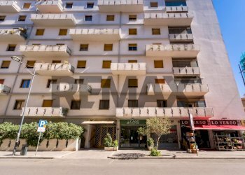 Edificio all\'aperto - Negozio Via Ludovico Ariosto
 
14a, Palermo - foto 7