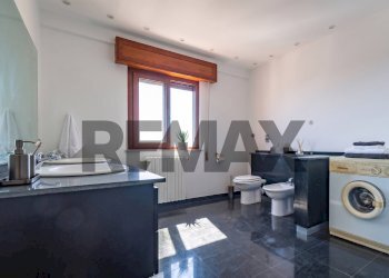Bagno - Semi-detached house Via Guido Jung
 
7, Palermo - photo 9