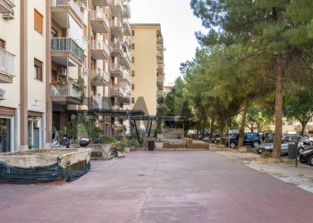 Edificio all\'aperto - Semi-detached house Via Guido Jung
 
7, Palermo - photo 22