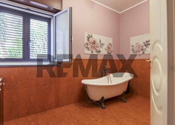Bagno - Villa Via Giacomo Matteotti
 
6, Zafferana Etnea - foto 13