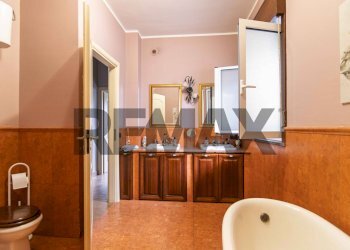 Bagno - Villa Via Giacomo Matteotti
 
6, Zafferana Etnea - foto 14