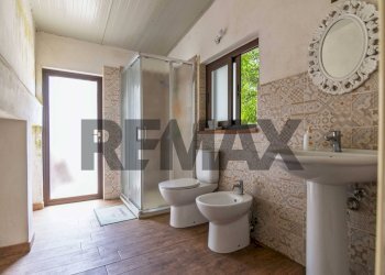Bagno - Villa Via Giacomo Matteotti
 
6, Zafferana Etnea - foto 32