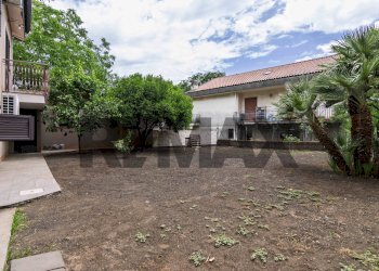 Casa all\'aperto - Villa Via Giacomo Matteotti
 
6, Zafferana Etnea - foto 36