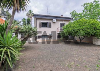 Casa all\'aperto - Villa Via Giacomo Matteotti
 
6, Zafferana Etnea - foto 38