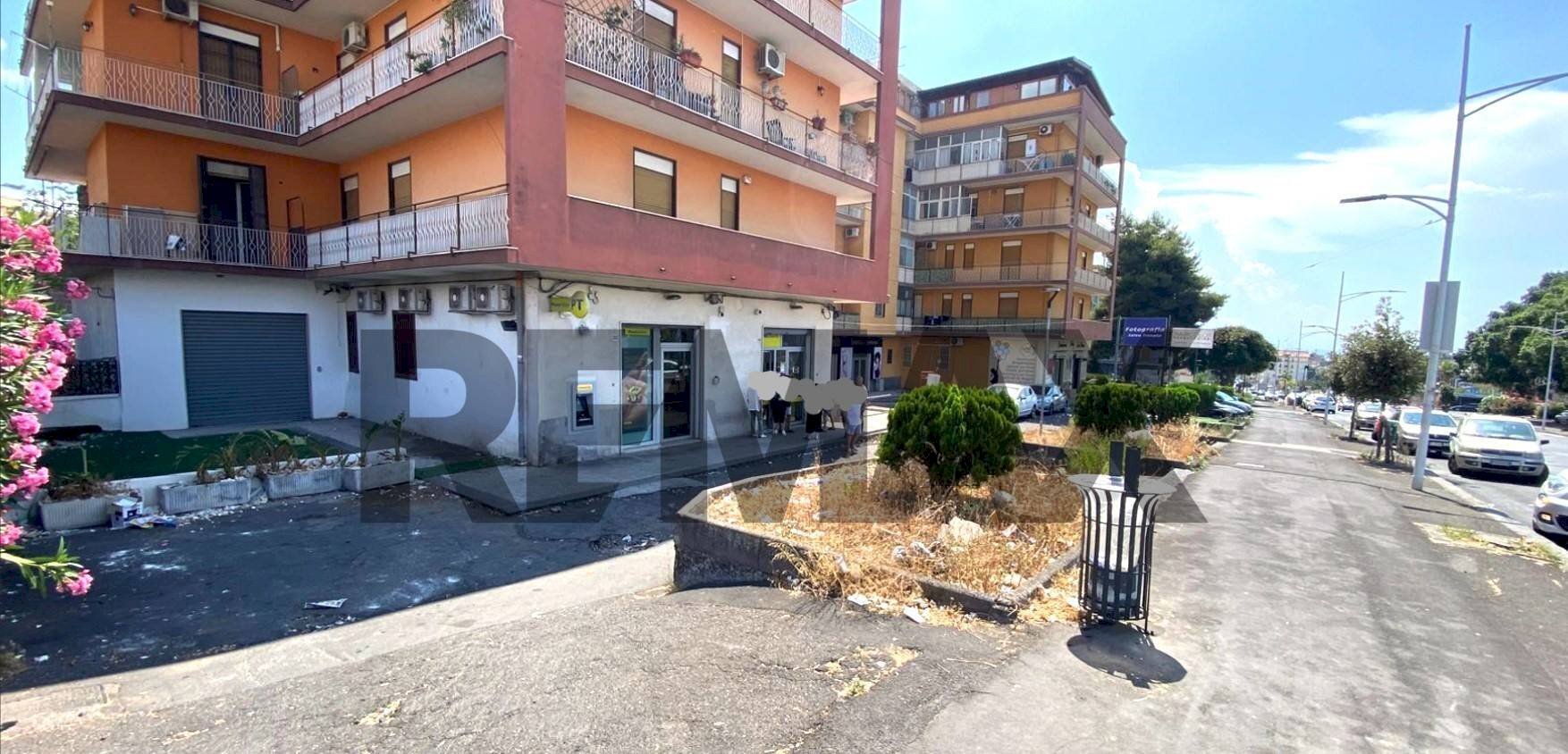 Edificio all\'aperto - Negozio Corso Indipendenza
 
254, Catania - foto 1