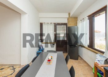 Sala da pranzo - Casa indipendente Via Favignana
 
33, Catania - foto 10