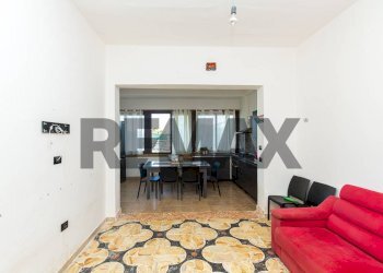 Sala da pranzo - Casa indipendente Via Favignana
 
33, Catania - foto 14