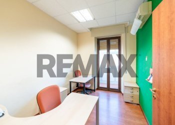 Ufficio - Office Via Vittorio Emanuele Da Bormida
45, Catania - photo 10