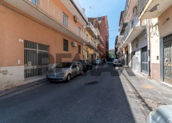 Edificio all\'aperto - Quadrilocale Via Vincenzo Gemito
 
34, Catania - foto 2