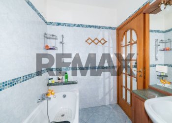 Bagno - Quadrilocale Via Vincenzo Gemito
 
34, Catania - foto 15