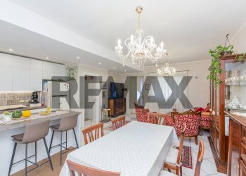 Sala da pranzo - Quadrilocale Via Allegria
 
30, Catania - foto 30
