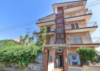 Edificio all\'aperto - Quadrilocale Via della Madonnina
 
15, Misterbianco - foto 29