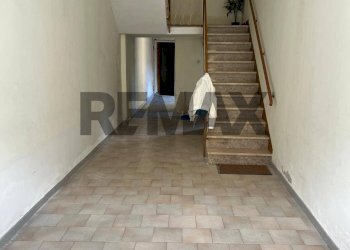 Scale - Independent house via La Rosa
 
67, Pedara - photo 28
