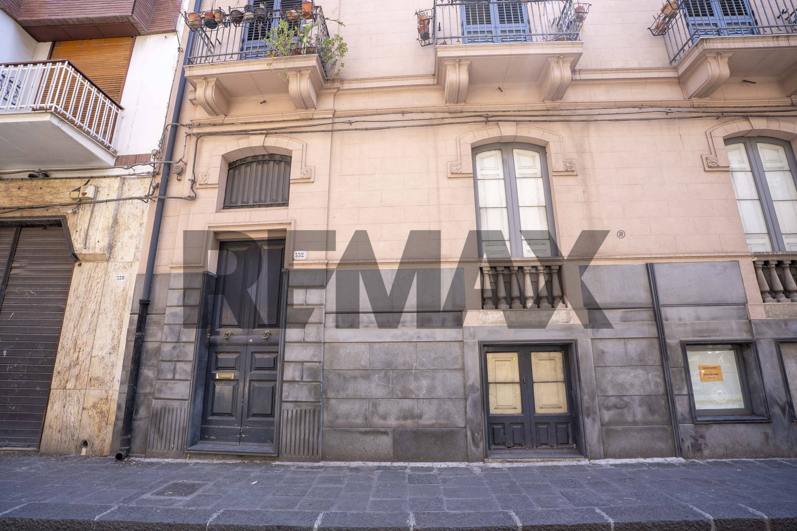 Edificio all\'aperto - Casa indipendente Via Vittorio Emanuele
 
228/A, Biancavilla - foto 1