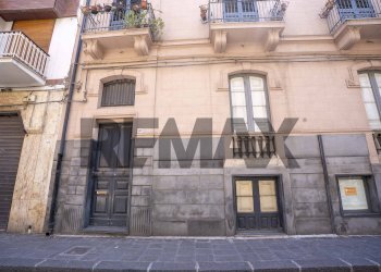 Edificio all\'aperto - Casa indipendente Via Vittorio Emanuele
 
228/A, Biancavilla - foto 1