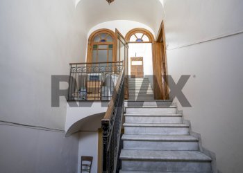 Scale - Casa indipendente Via Vittorio Emanuele
 
228/A, Biancavilla - foto 3