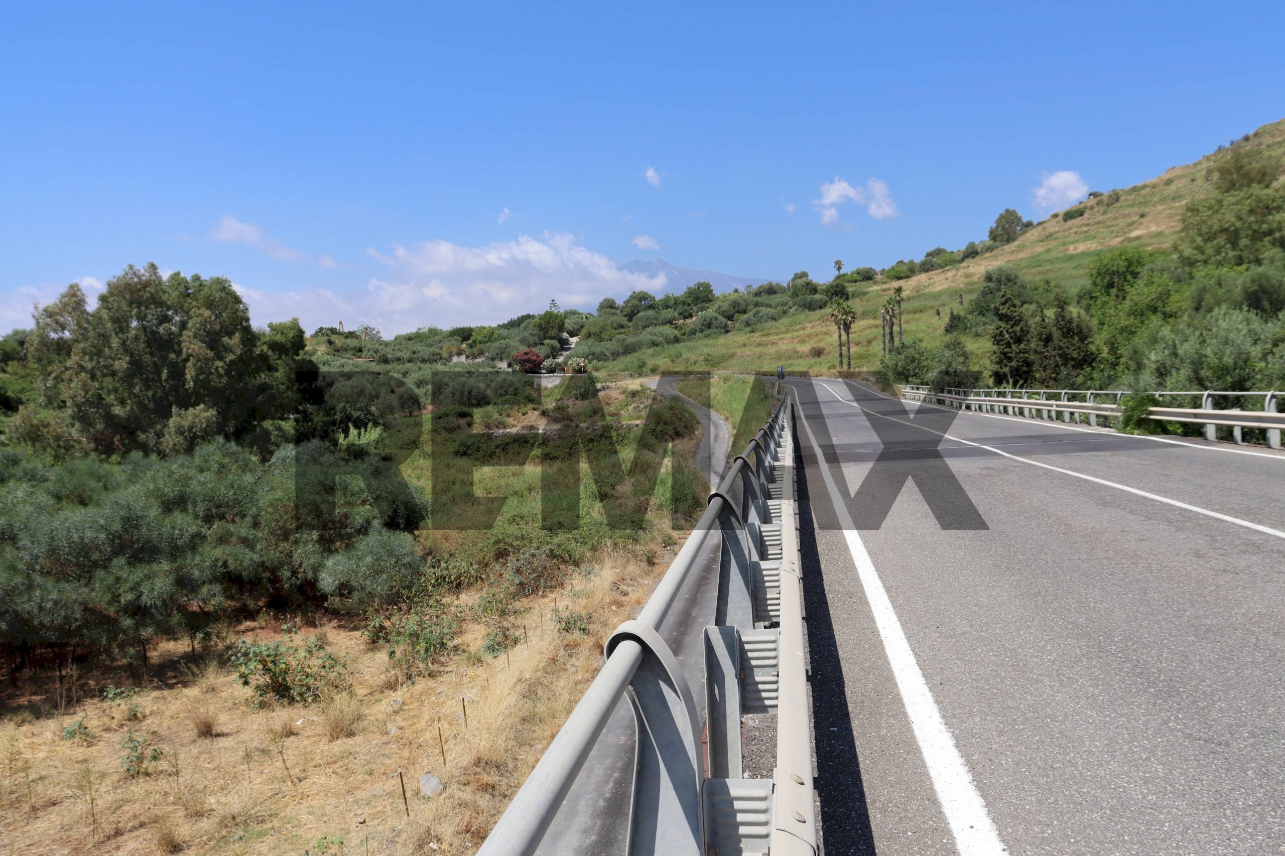 Balcone - Building land Strada Quaderara Castellace
snc, Calatabiano - photo 3
