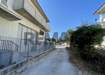 Casa all\'aperto - Laboratorio via Toscana
26/a, Monsano - foto 5