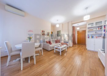 Sala da pranzo - Two-room apartment Via Dei Campi Flegrei
61, Roma - photo 9
