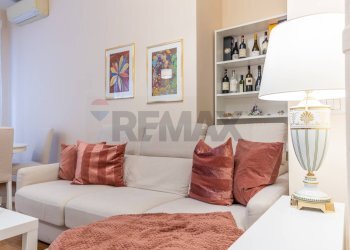 Soggiorno - Two-room apartment Via Dei Campi Flegrei
61, Roma - photo 31