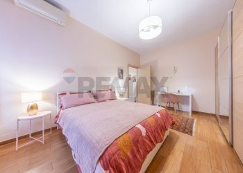 Camera / camera da letto - Two-room apartment Via Dei Campi Flegrei
61, Roma - photo 35