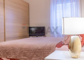 Camera / camera da letto - Two-room apartment Via Dei Campi Flegrei
61, Roma - photo 39
