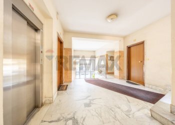 Ricezione / Lobby - Two-room apartment Via Dei Campi Flegrei
61, Roma - photo 41