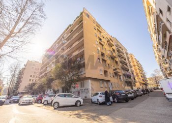 Edificio all\'aperto - Two-room apartment Via Dei Campi Flegrei
61, Roma - photo 45