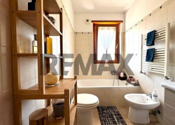 Bagno - Trilocale via Alberto Tallone
126, Roma - foto 23