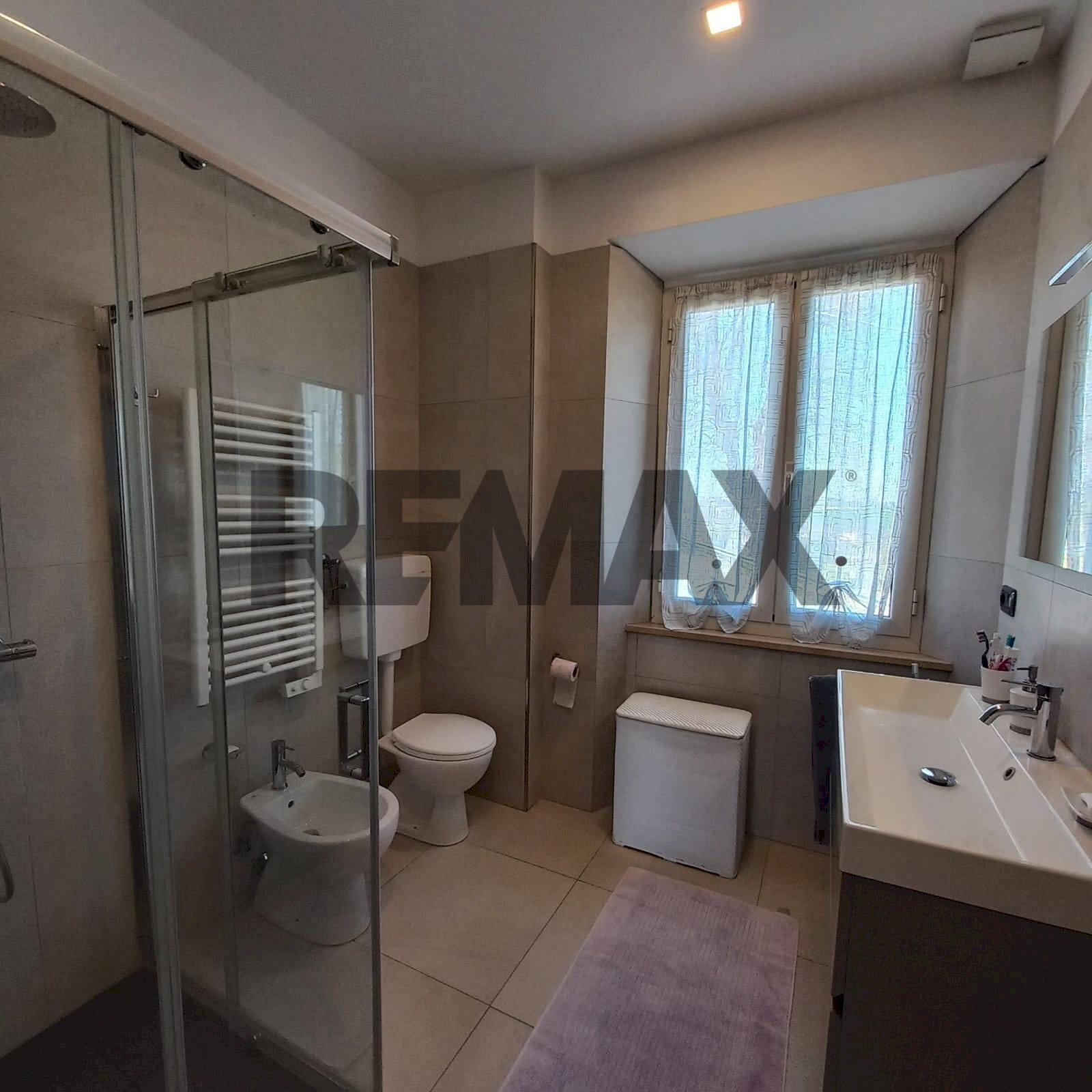 Bagno - Independent house STRADA MONTAPPONESE
4, Falerone - photo 2