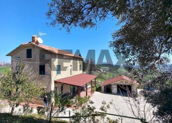 Casa all\'aperto - Independent house STRADA MONTAPPONESE
 
4, Falerone - photo 16