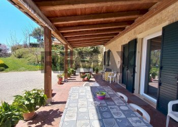 Terrazza - Independent house STRADA MONTAPPONESE
 
4, Falerone - photo 24