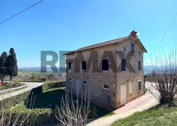 Casa all\'aperto - Independent house STRADA MONTAPPONESE
 
4, Falerone - photo 27