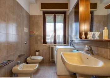 Bagno - Villa bixio
 
1, Casatenovo - foto 34