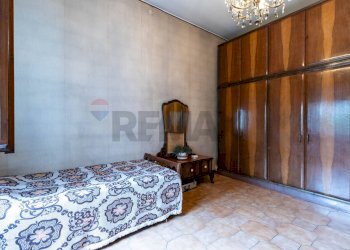 Camera / camera da letto - Villa bixio
 
1, Casatenovo - foto 35