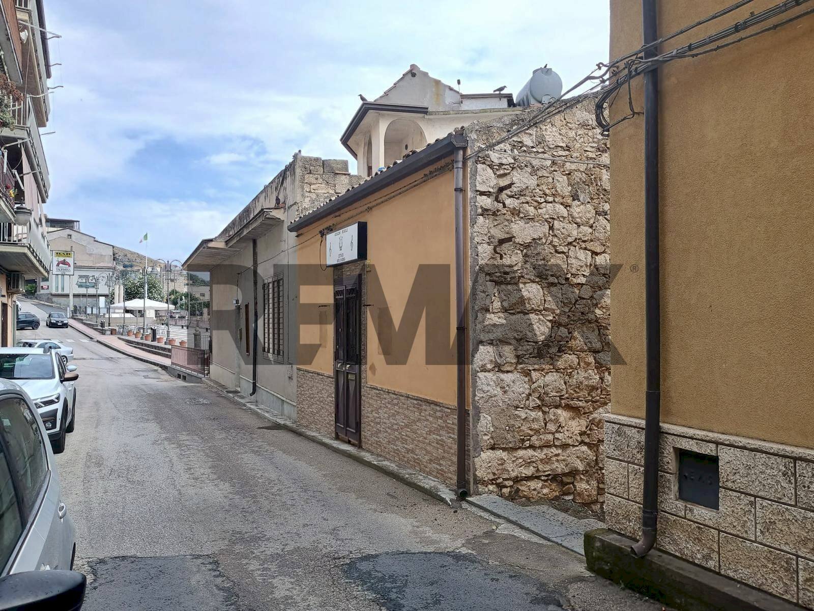 Edificio all\'aperto - Independent house Via Giuseppe Garibaldi
30, Castel di Iudica - photo 2