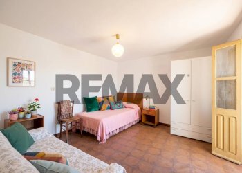 Camera / camera da letto - Casa indipendente via Garibaldi
 
2, Tonara - foto 3