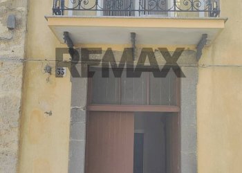 Edificio all\'aperto - Apartment VIA PAOLO MAURA
 
33-37, Mineo - photo 4