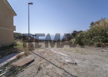 Vista dell\'acqua - Semi-detached house C/da Petrazza
 
5, Messina - photo 7