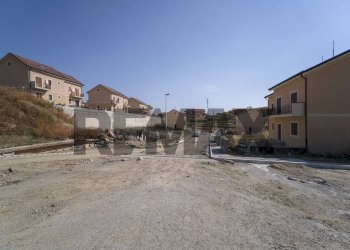 Edificio all\'aperto - Semi-detached house C/da Petrazza
 
5, Messina - photo 9