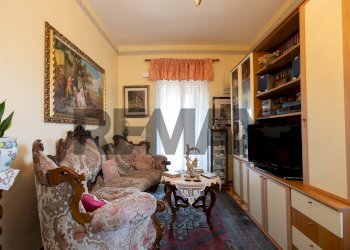 Soggiorno - Villa Via Danubio
 
12, Catania - foto 16