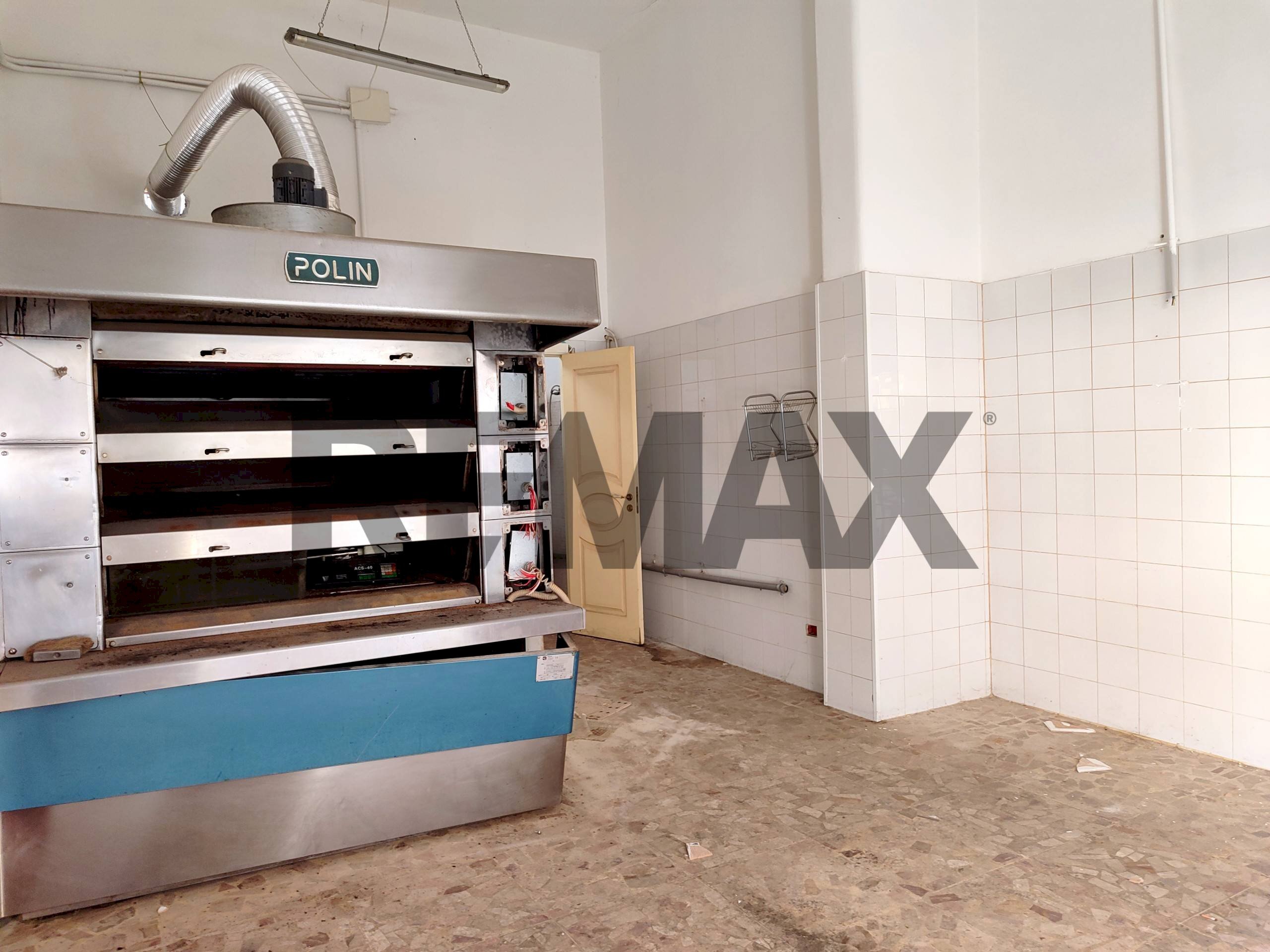 Dispensa di stoccaggio - Commercial Premises Via Andrea Costa
1-1A, Misterbianco - photo 2