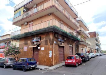 Edificio all\'aperto - Commercial Premises Via Andrea Costa
1-1A, Misterbianco - photo 3