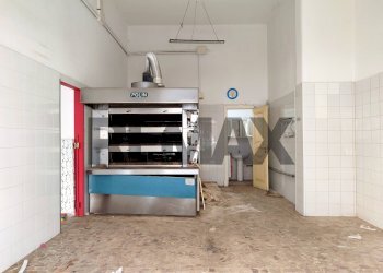 Cucina - Commercial Premises Via Andrea Costa
1-1A, Misterbianco - photo 4