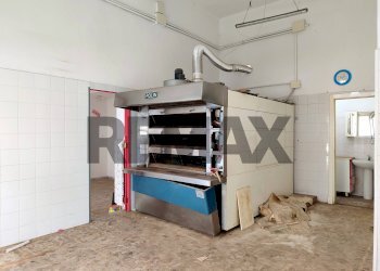 Dispensa di stoccaggio - Commercial Premises Via Andrea Costa
1-1A, Misterbianco - photo 6